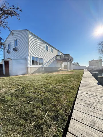 $775,000 | 300 Branch Avenue, Freeport, NY 11520