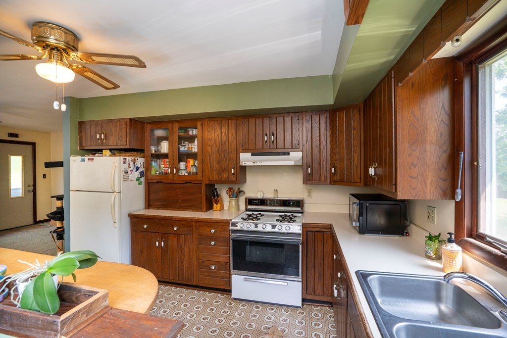 10496 Red Hawk Lane Huntingdon, PA 16652 - Photo 11 of 47 Gallery Image 11