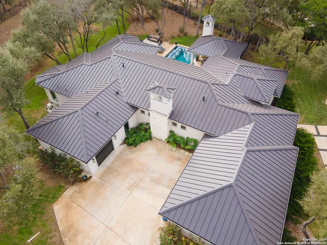 $1,375,000 | 8614 Wild Wind, Garden Ridge, TX 78266