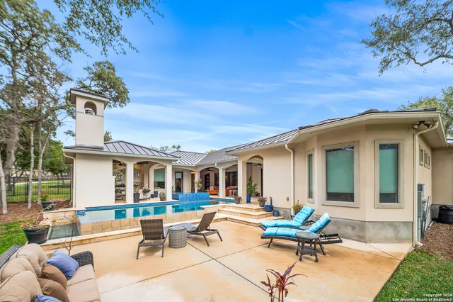 $1,375,000 | 8614 Wild Wind, Garden Ridge, TX 78266