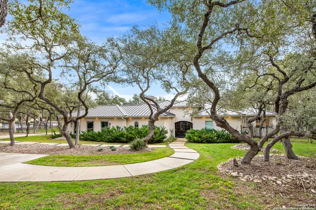 $1,375,000 | 8614 Wild Wind, Garden Ridge, TX 78266