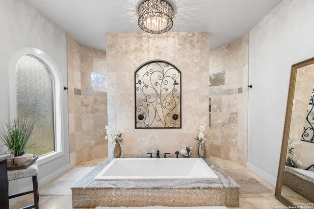 $1,375,000 | 8614 Wild Wind, Garden Ridge, TX 78266