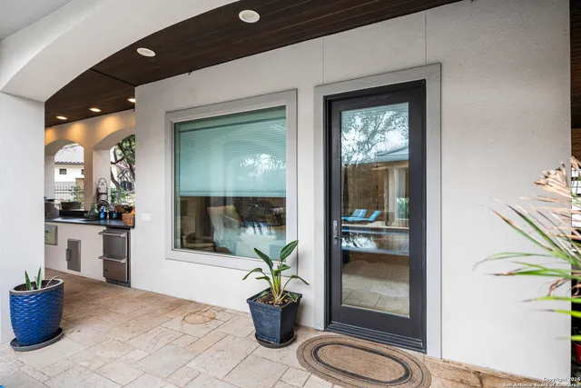 $1,375,000 | 8614 Wild Wind, Garden Ridge, TX 78266