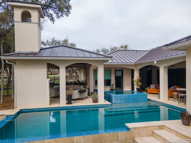 $1,375,000 | 8614 Wild Wind, Garden Ridge, TX 78266