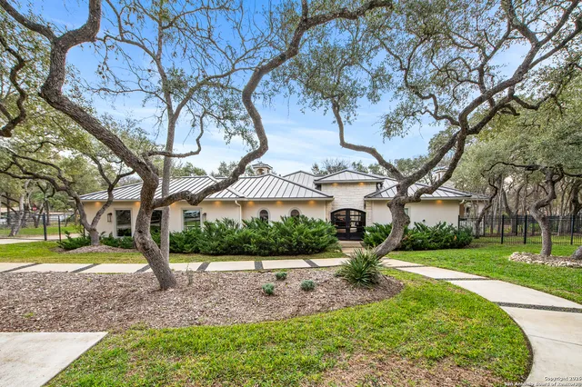 $1,375,000 | 8614 Wild Wind, Garden Ridge, TX 78266