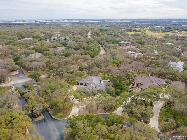$1,375,000 | 8614 Wild Wind, Garden Ridge, TX 78266