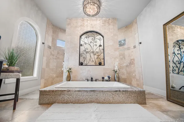 $1,375,000 | 8614 Wild Wind, Garden Ridge, TX 78266