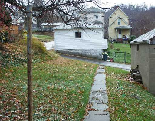 1442 Ridge Avenue Coraopolis, PA 15108 - Photo 11 of 11 Yard/Garden.