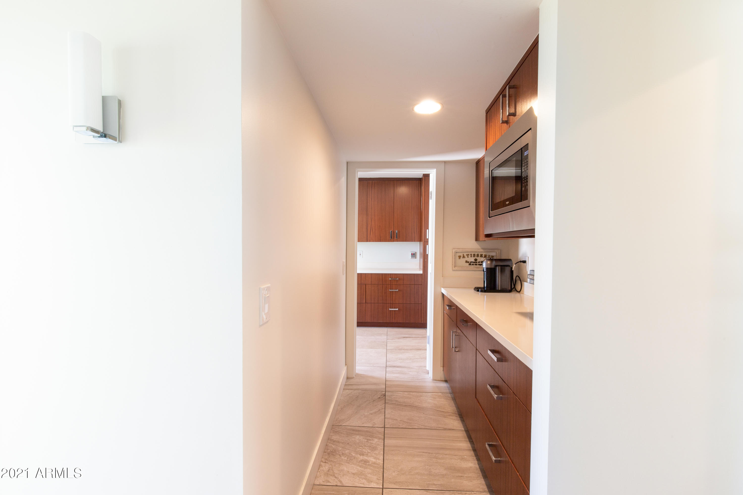 5429 East Bloomfield Road Scottsdale, AZ 85254 - Photo 16 of 45 Butler's Pantry