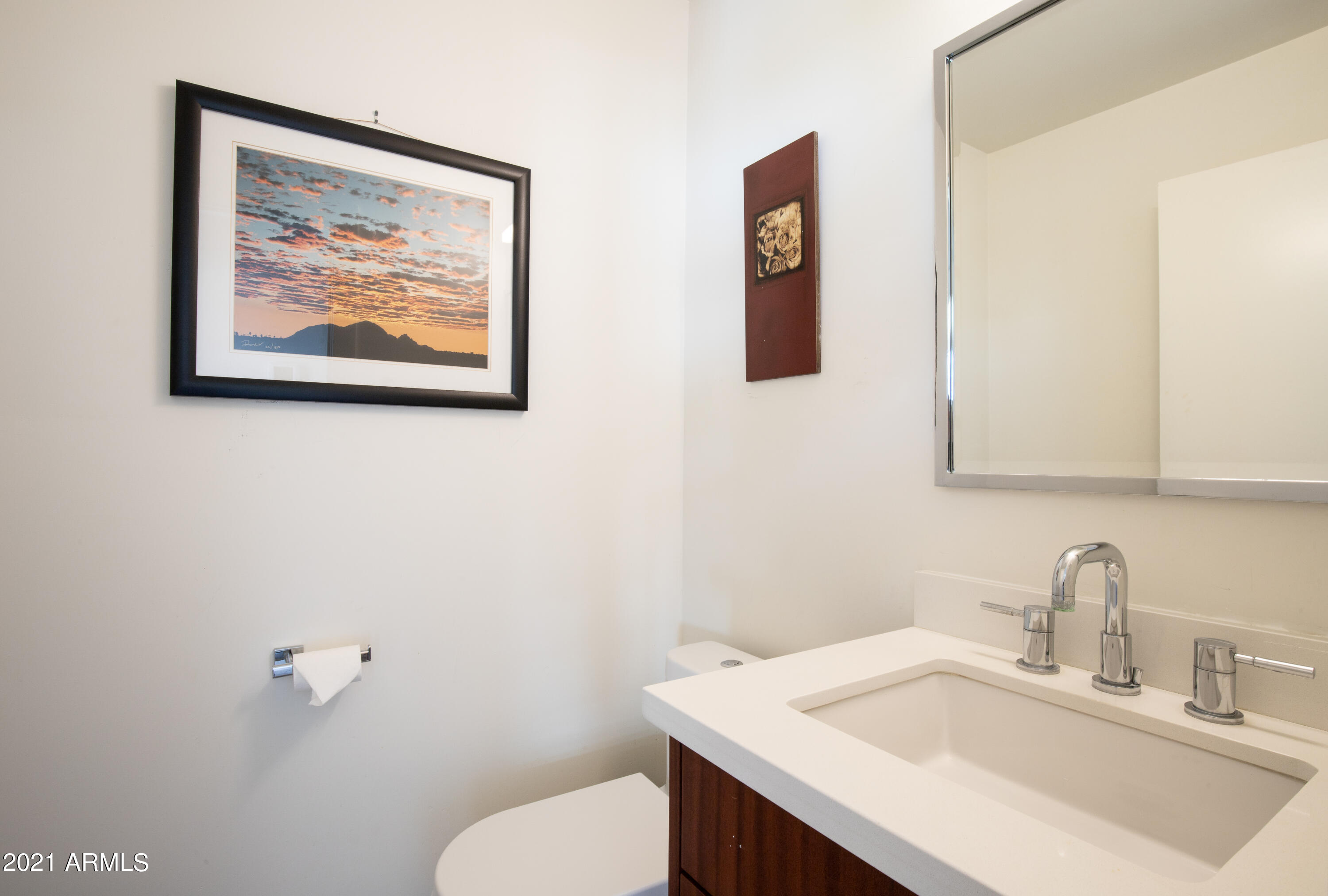 5429 East Bloomfield Road Scottsdale, AZ 85254 - Photo 23 of 45 Powder bath
