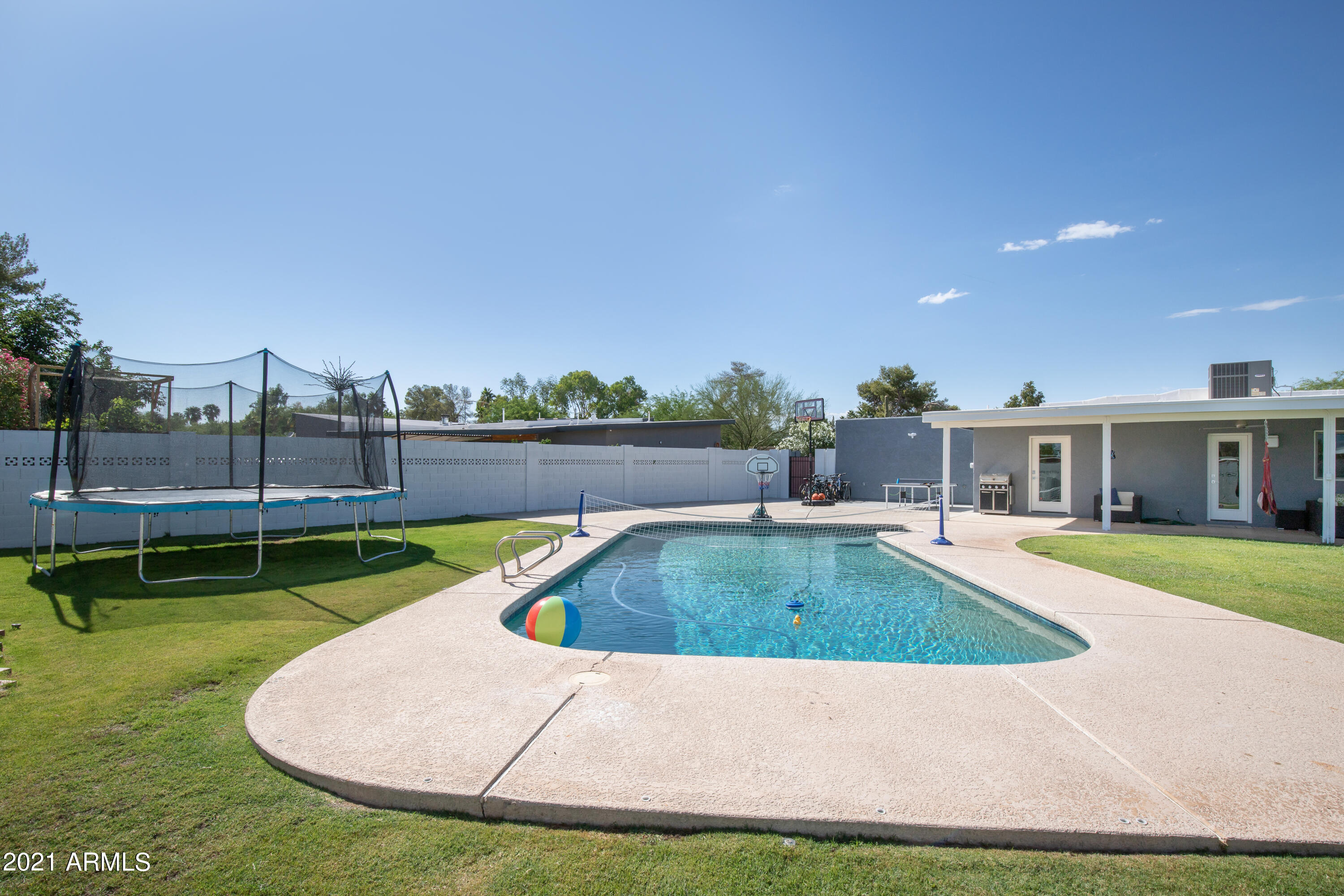 5429 East Bloomfield Road Scottsdale, AZ 85254 - Photo 39 of 45 Cool off!