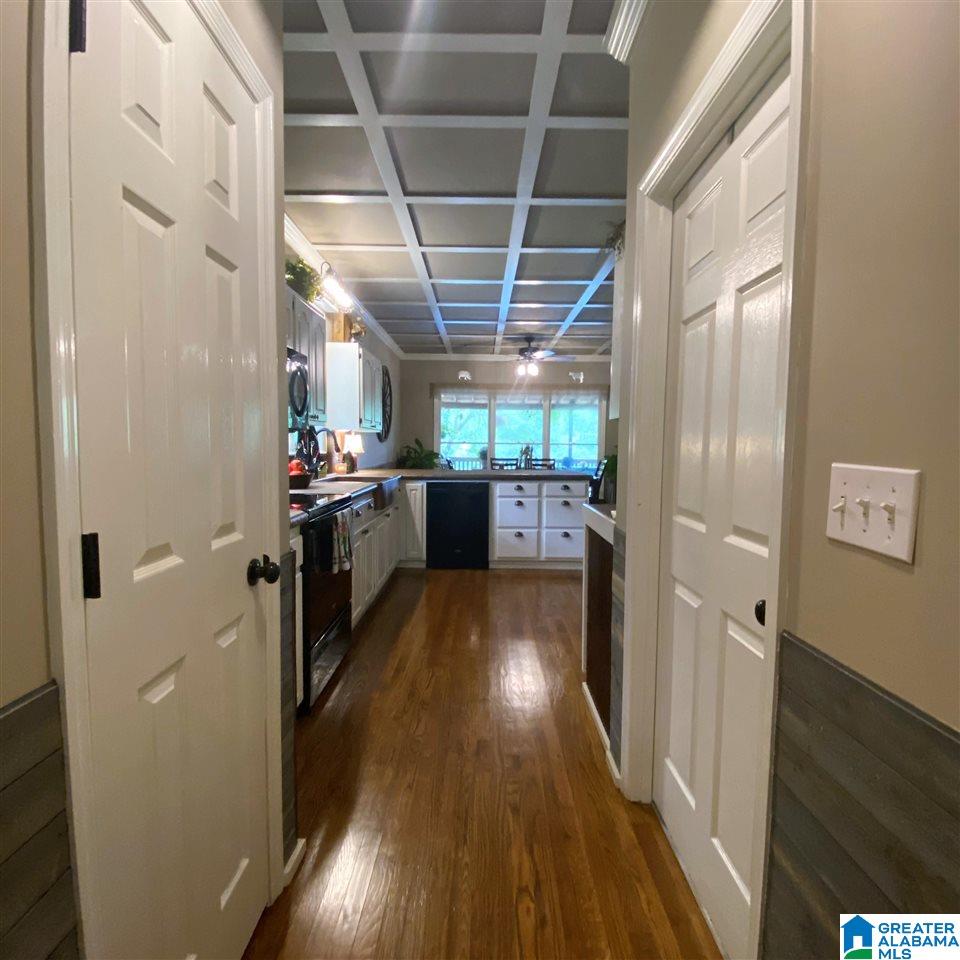1424 Mountain Lake Road Warrior, AL 35180 - Photo 14 of 36