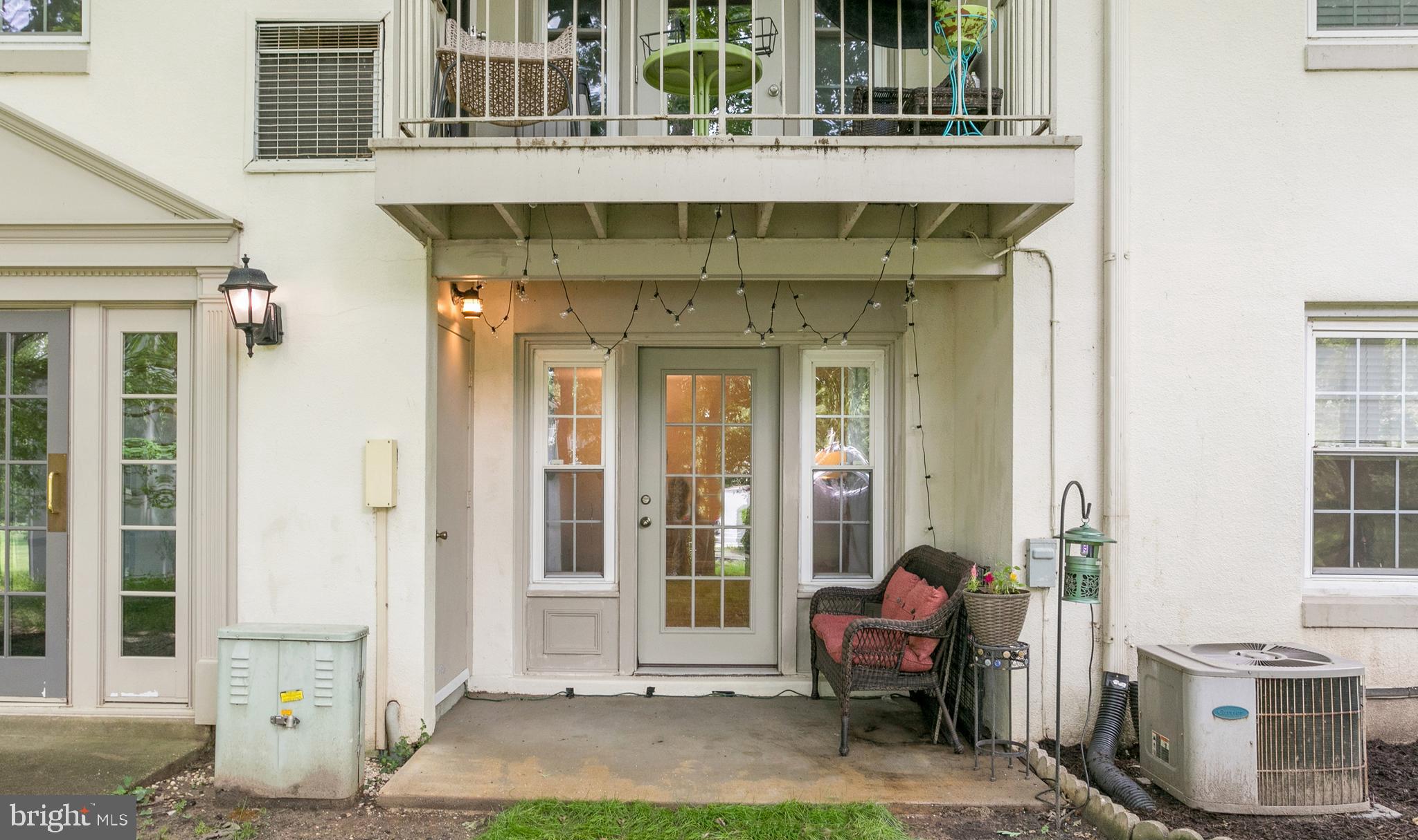 5904 Kingsford Road, Unit 422 Springfield, VA 22152 - Photo 3 of 28 Back Patio