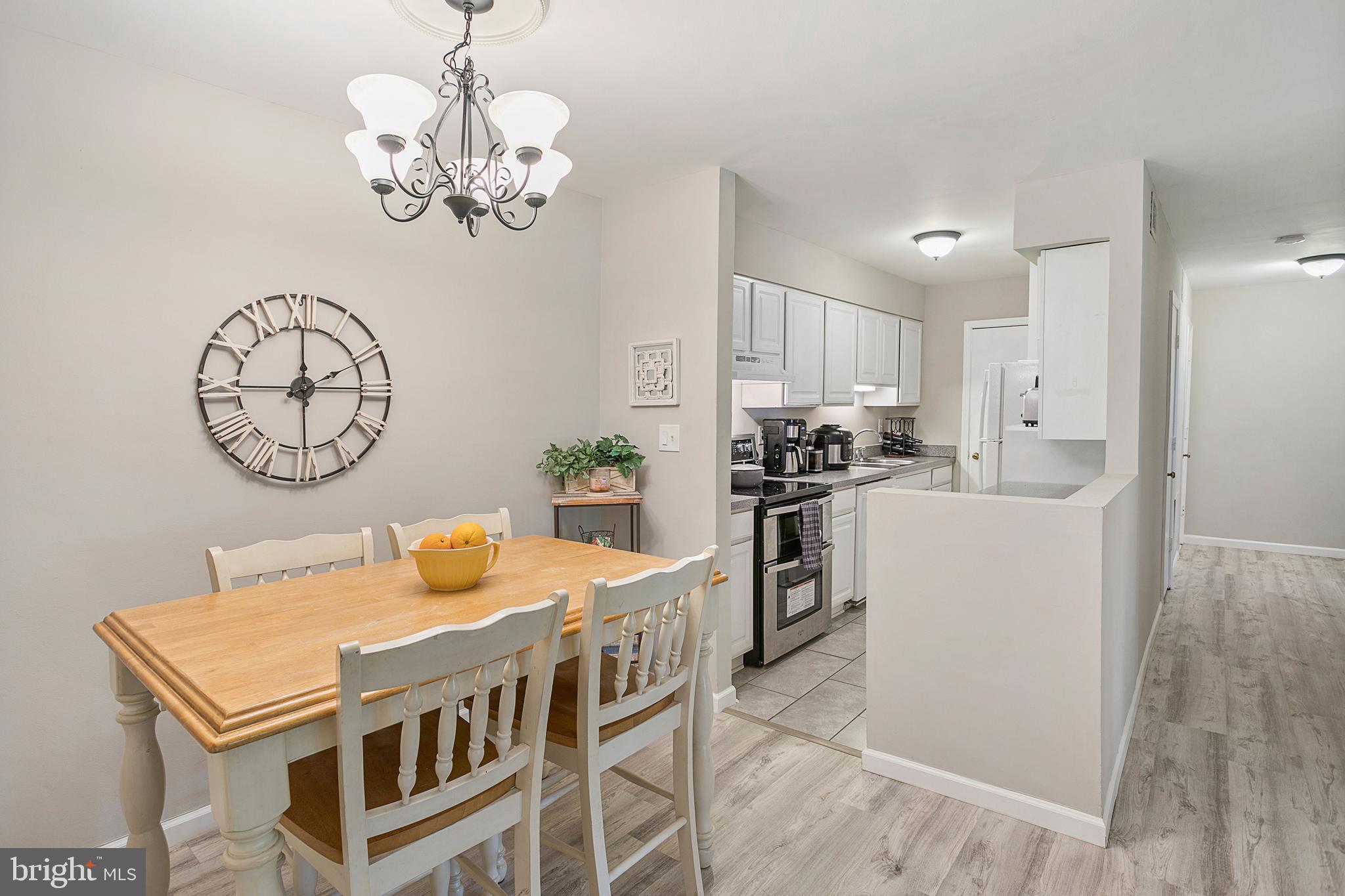 5904 Kingsford Road, Unit 422 Springfield, VA 22152 - Photo 4 of 28 Open concept Kitchen and Dining