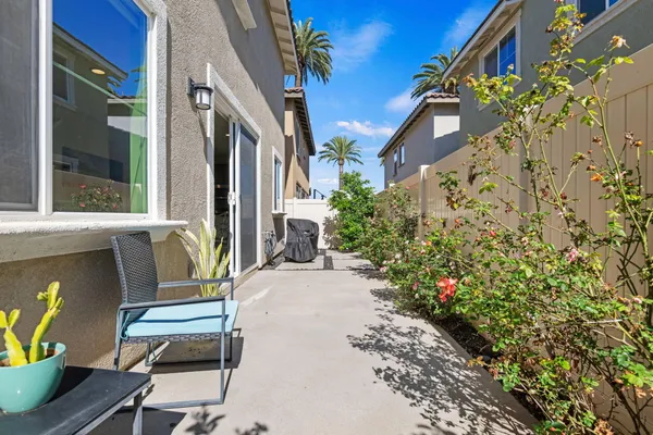 $689,000 | 367 Fuerte Drive, Santa Paula, CA 93060