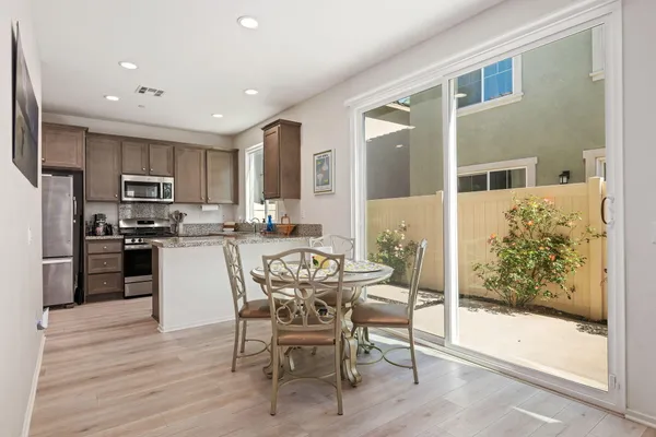 $689,000 | 367 Fuerte Drive, Santa Paula, CA 93060