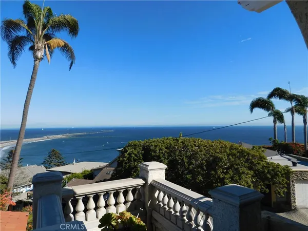 $4,750 | 3935 Bluff Place, San Pedro, CA 90731