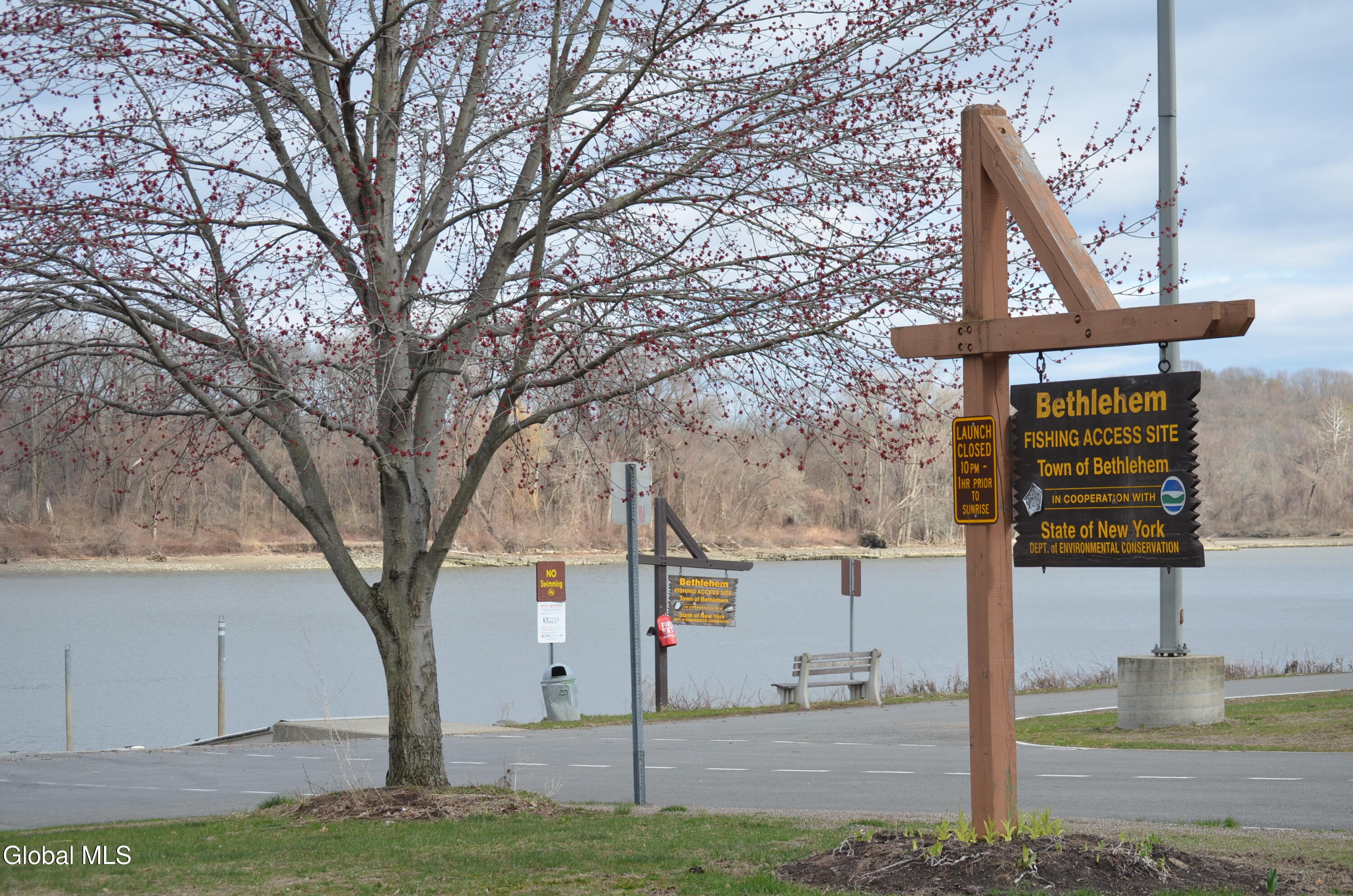 9 Cedar Road Bethlehem, NY 12158 - Photo 4 of 5 HHP 1