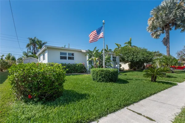 $635,000 | 326 Southeast 3rd Terrace, Dania Beach, FL 33004