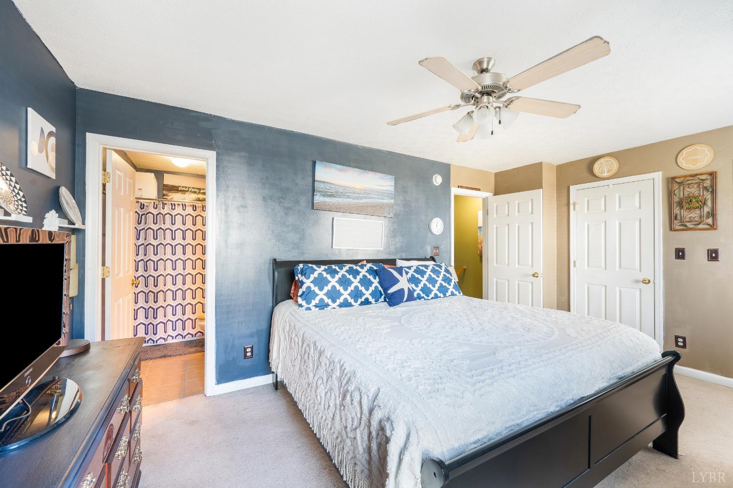 1202 Blue Ridge View Circle Forest, VA 24551 - Photo 17 of 35