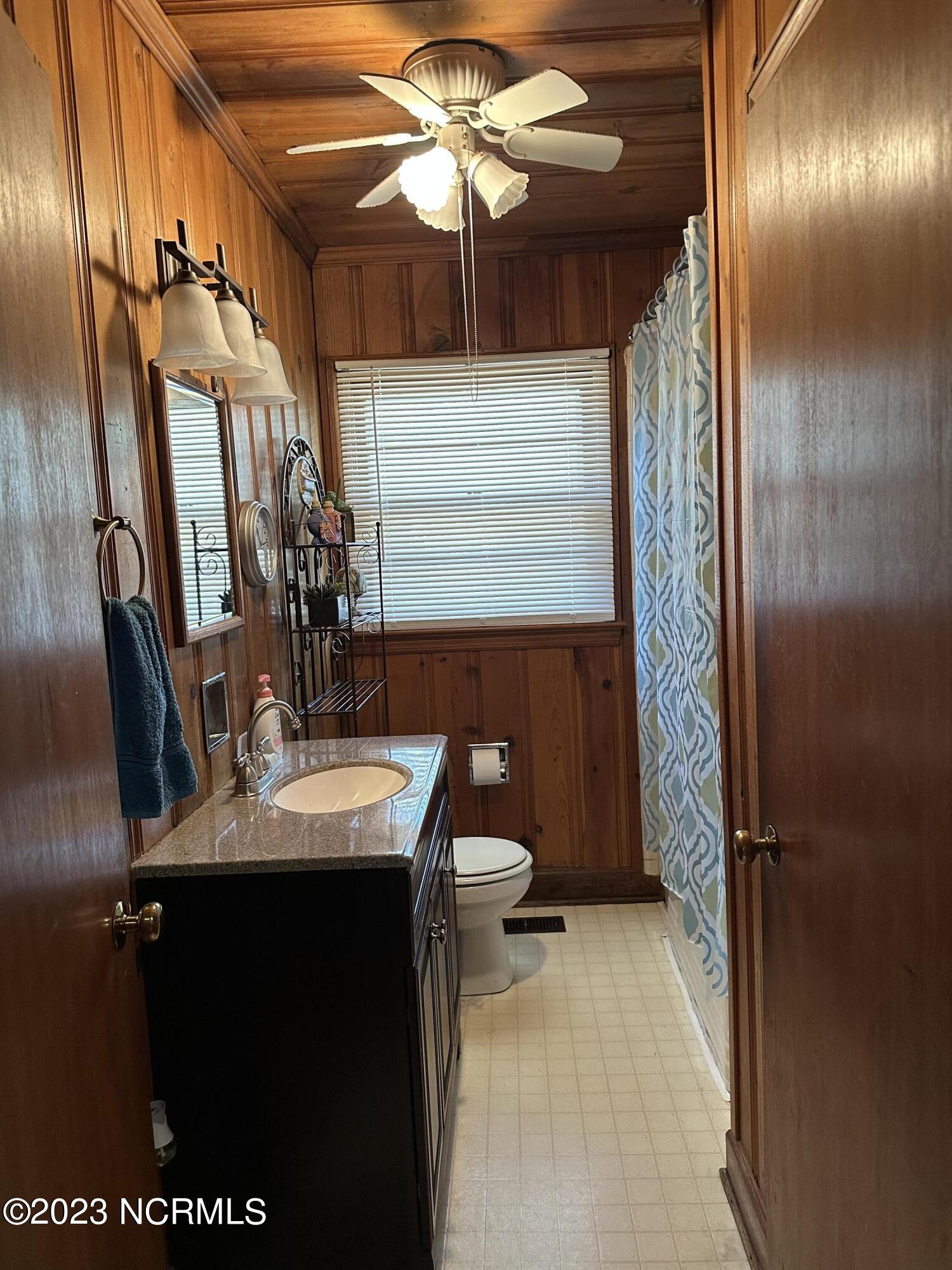 434 Elizabeth Avenue Rockingham, NC 28379 - Photo 6 of 8 4F37DB8D-EB8E-4879-867B-66748DF1B340