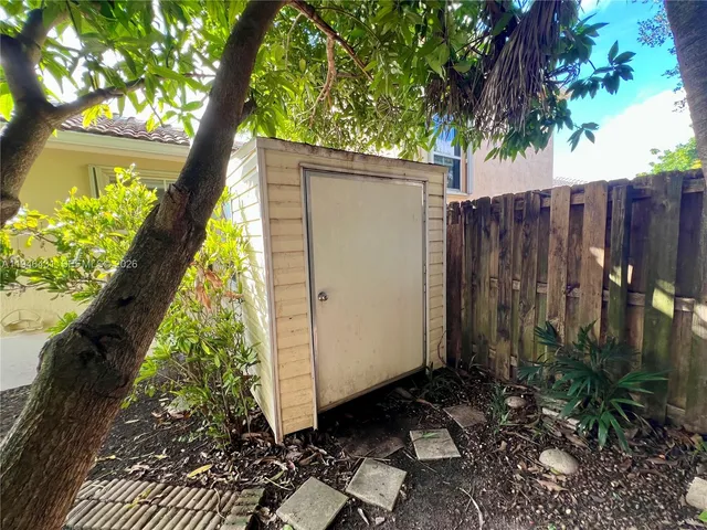 $3,800 | 9047 Southwest 161st Terrace, Unit 9047, Palmetto Bay, FL 33157