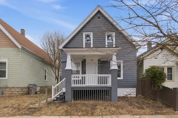 $239,900 | 2827 West Grant Street, Milwaukee, WI 53215