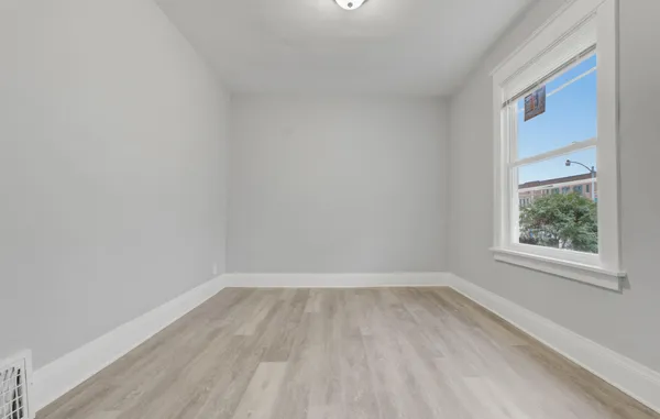 $239,900 | 2827 West Grant Street, Milwaukee, WI 53215