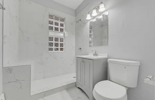 $239,900 | 2827 West Grant Street, Milwaukee, WI 53215