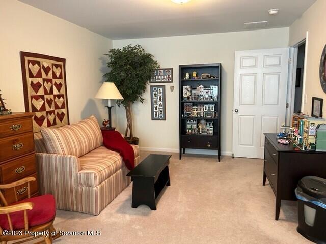 118 Wyndham Road Clarks Summit, PA 18411 - Photo 11 of 21 a living room with furniture