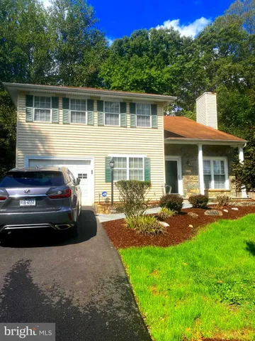 $3,100 | 13466 Photo Drive, Woodbridge, VA 22193