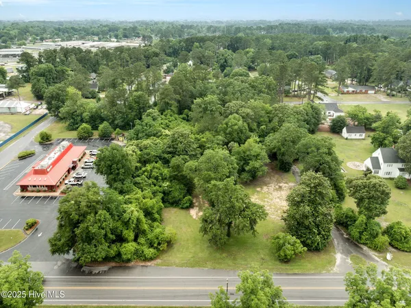 $130,000 | 1501 West Broad Street, Elizabethtown, NC 28337