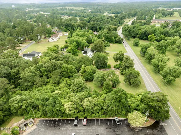 $130,000 | 1501 West Broad Street, Elizabethtown, NC 28337