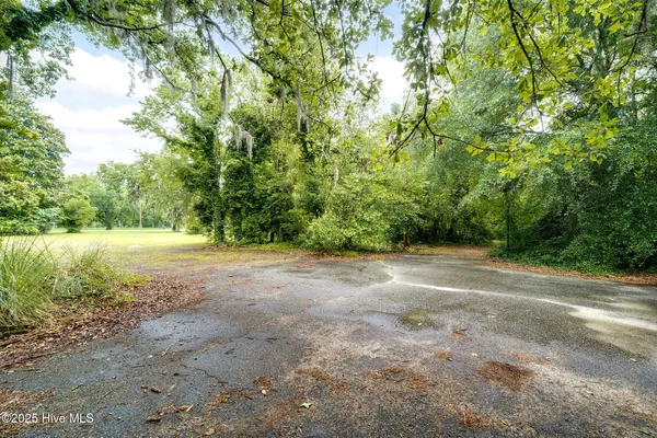 $130,000 | 1501 West Broad Street, Elizabethtown, NC 28337