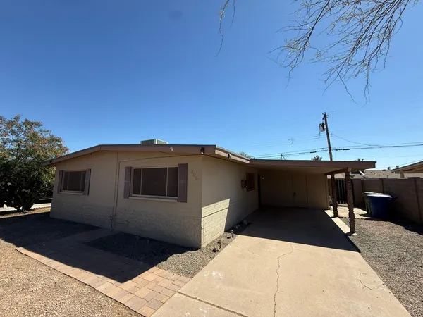 $2,200 | 325 East Continental Drive, Tempe, AZ 85288