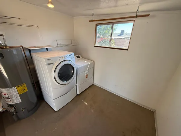 $2,200 | 325 East Continental Drive, Tempe, AZ 85288