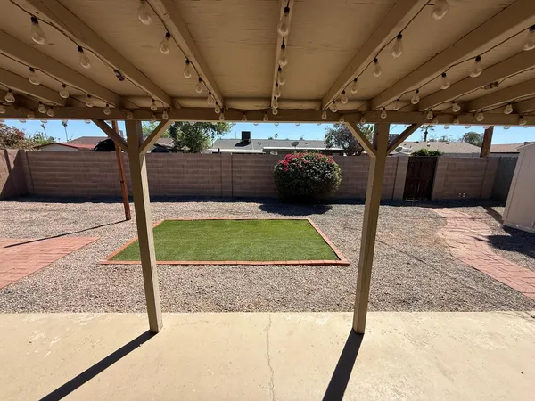 $2,200 | 325 East Continental Drive, Tempe, AZ 85288