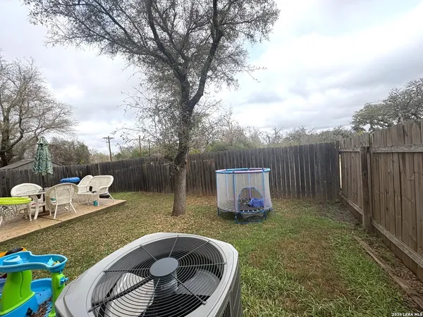 $1,950 | 125 Hampton Way, Boerne, TX 78006