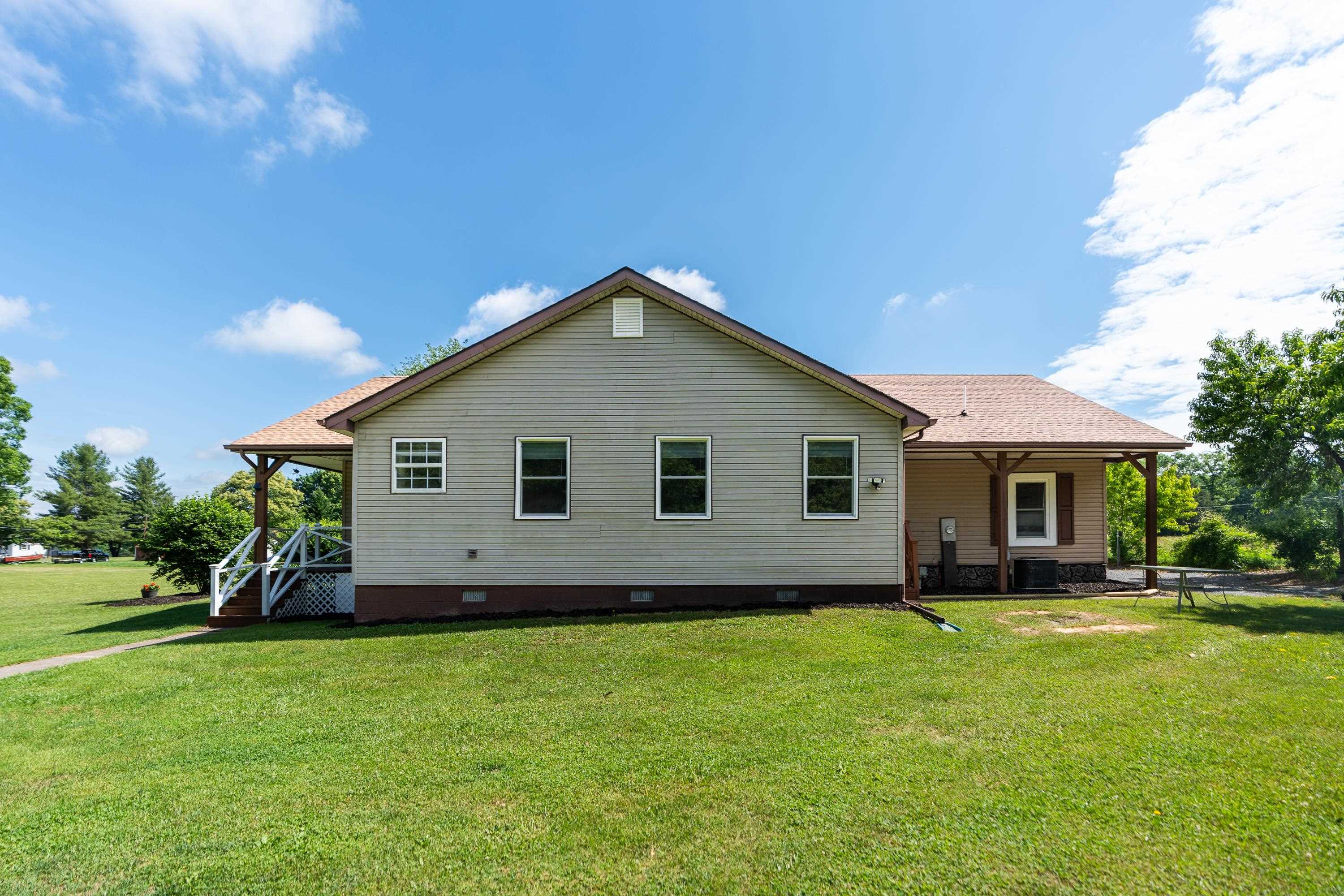 457 Sandy Ridge Road Waynesboro, VA 22980 - Photo 12 of 57 Gallery Image 12