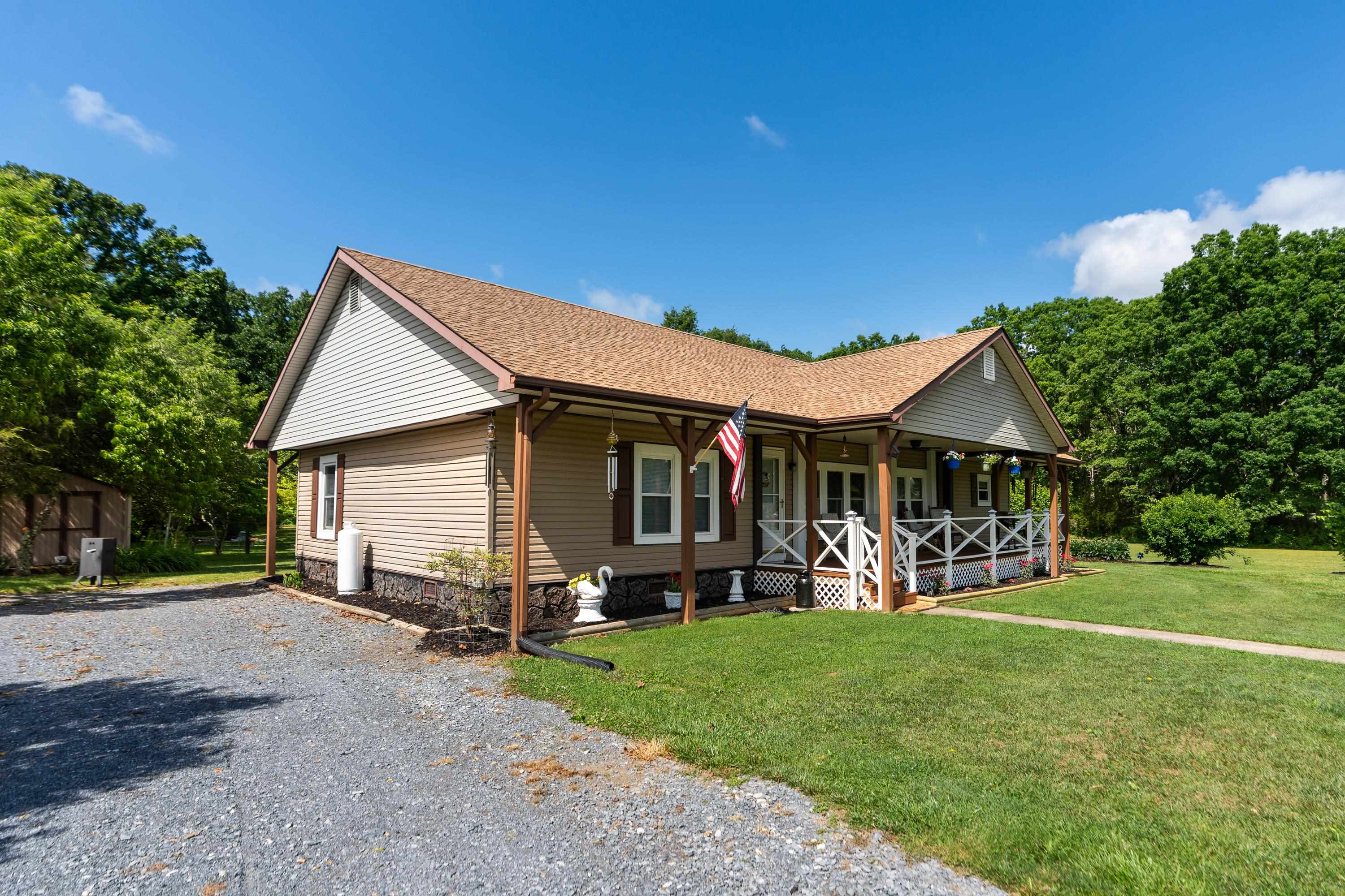 457 Sandy Ridge Road Waynesboro, VA 22980 - Photo 3 of 57 Gallery Image 3