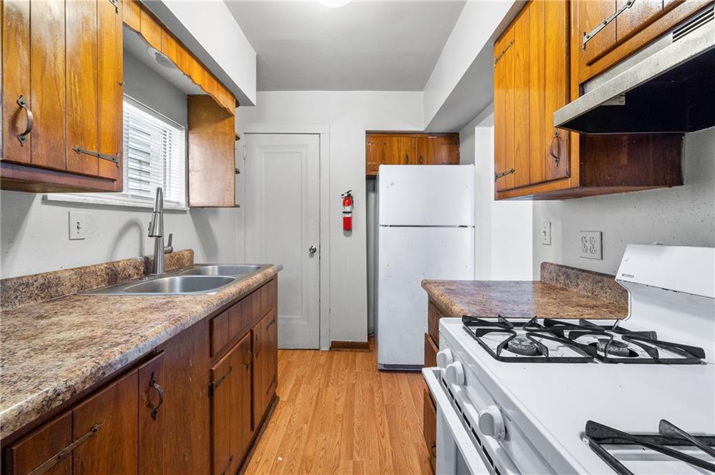 2634 Library Road Pittsburgh, PA 15234 - Photo 11 of 27 Gallery Image 11
