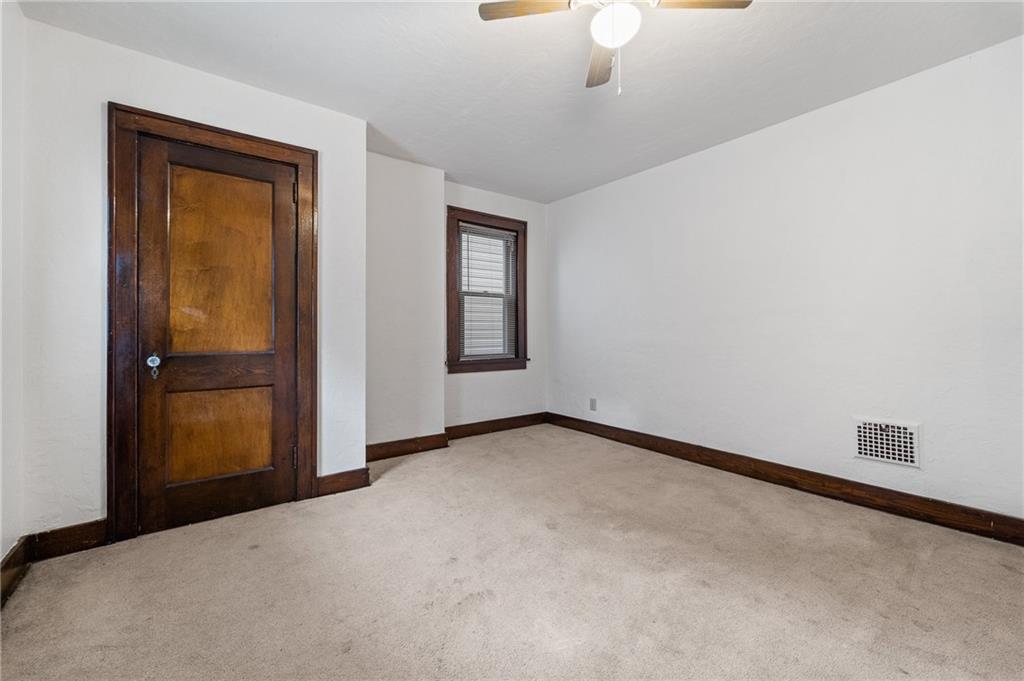 2634 Library Road Pittsburgh, PA 15234 - Photo 15 of 27 Gallery Image 15