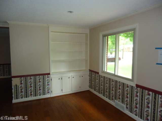 618 Spring Street Walnut Cove, NC 27052 - Photo 4 of 10 Dining Room.
