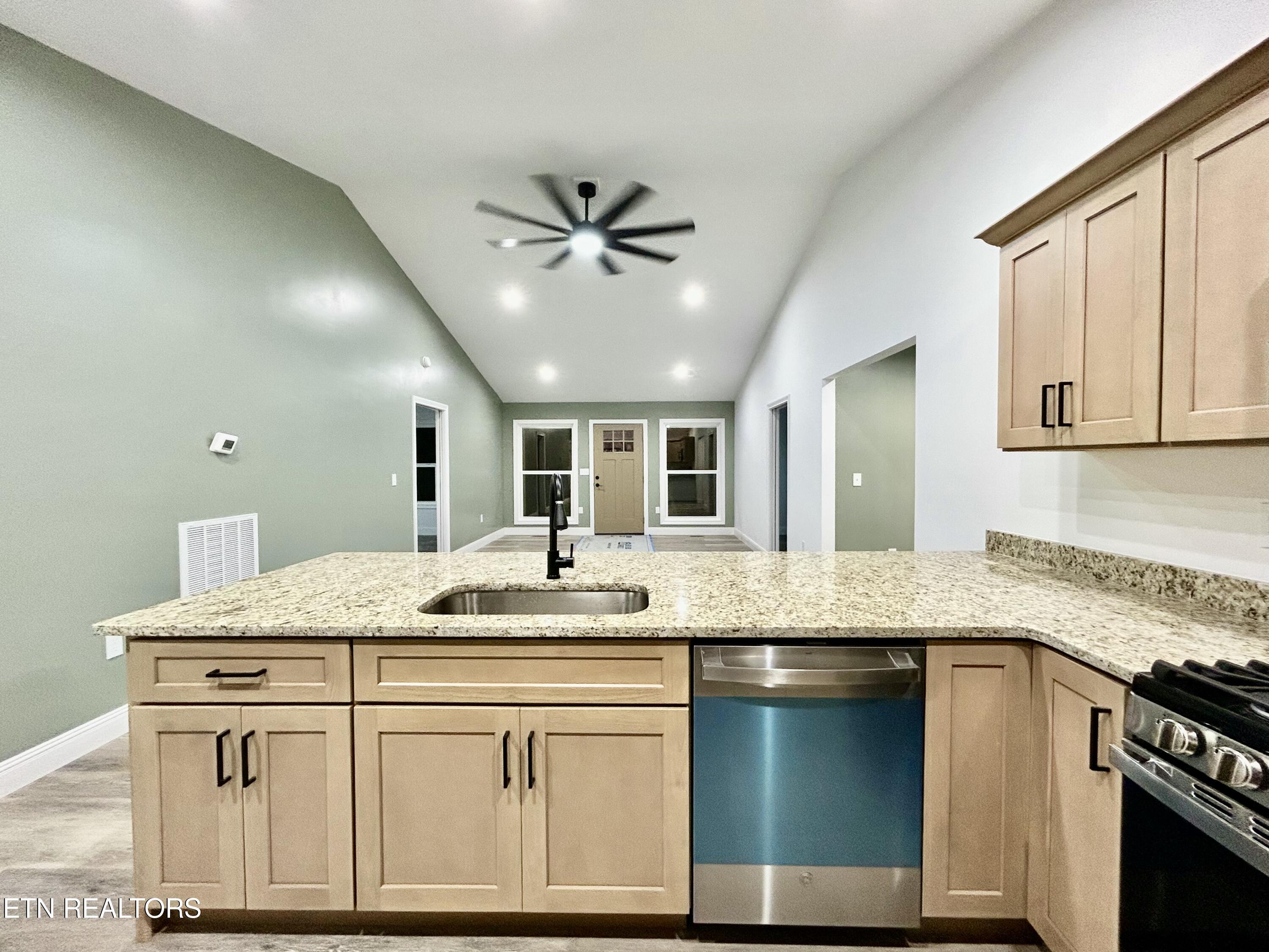 6307 Osage Road Crossville, TN 38572 - Photo 12 of 40 IMG_3155