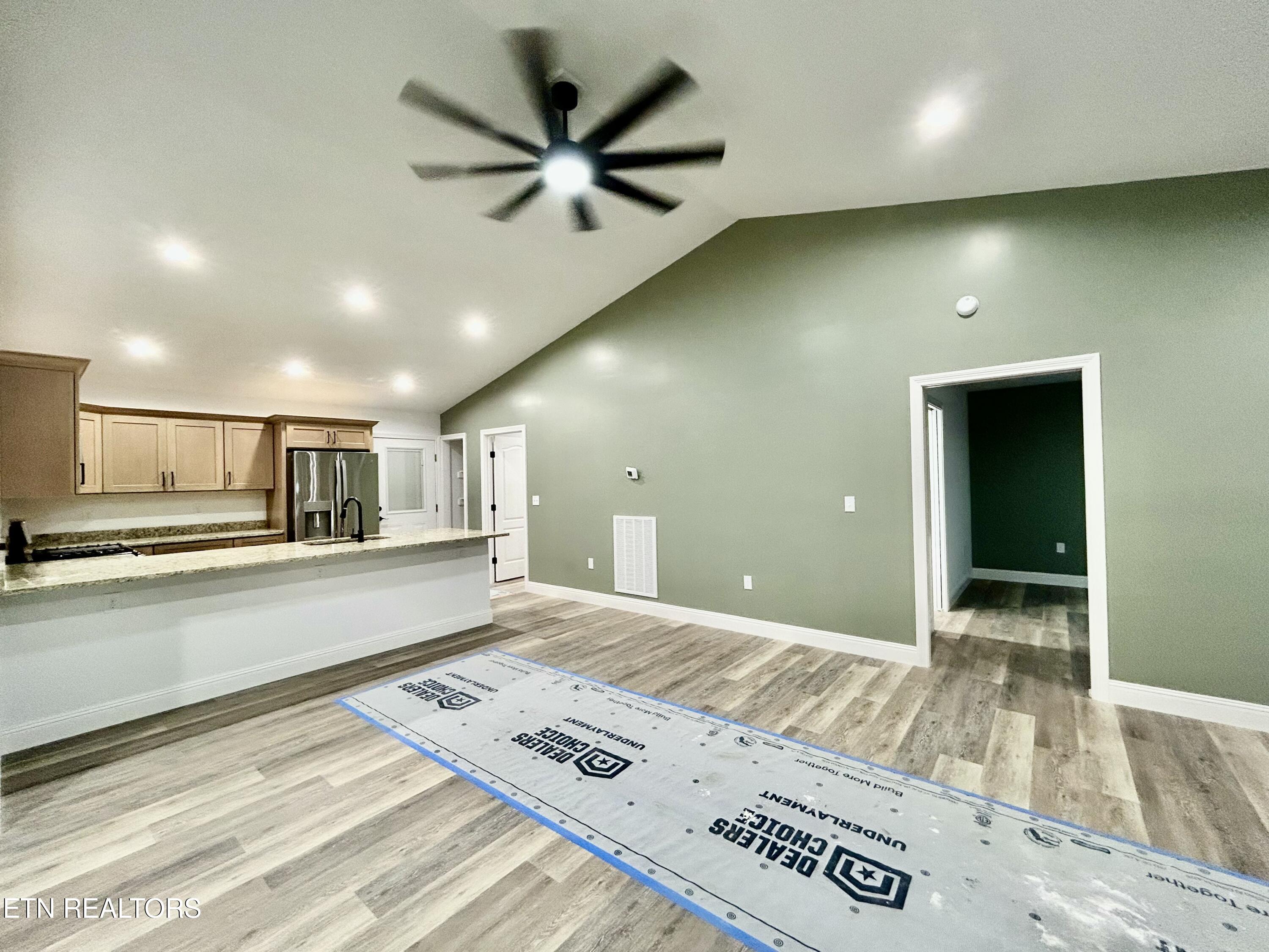 6307 Osage Road Crossville, TN 38572 - Photo 4 of 40 IMG_3164