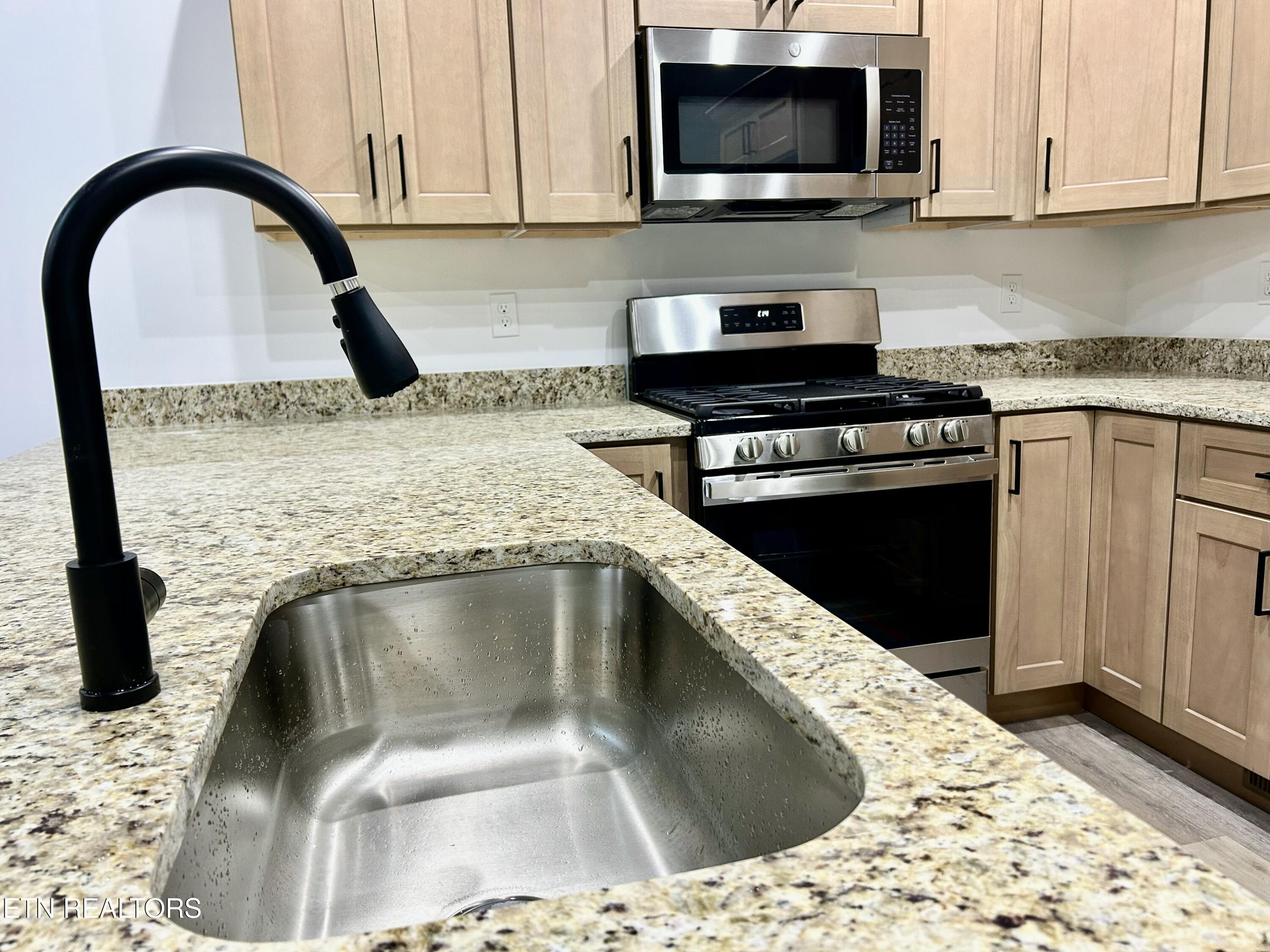 6307 Osage Road Crossville, TN 38572 - Photo 6 of 40 IMG_3146