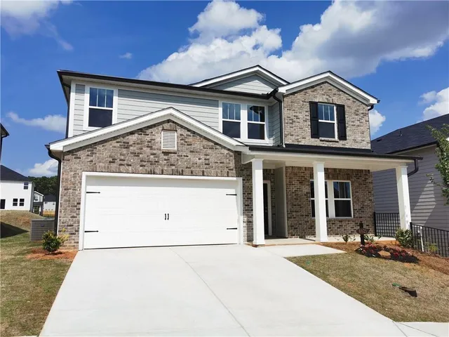 a view of a house with a outdoor space
