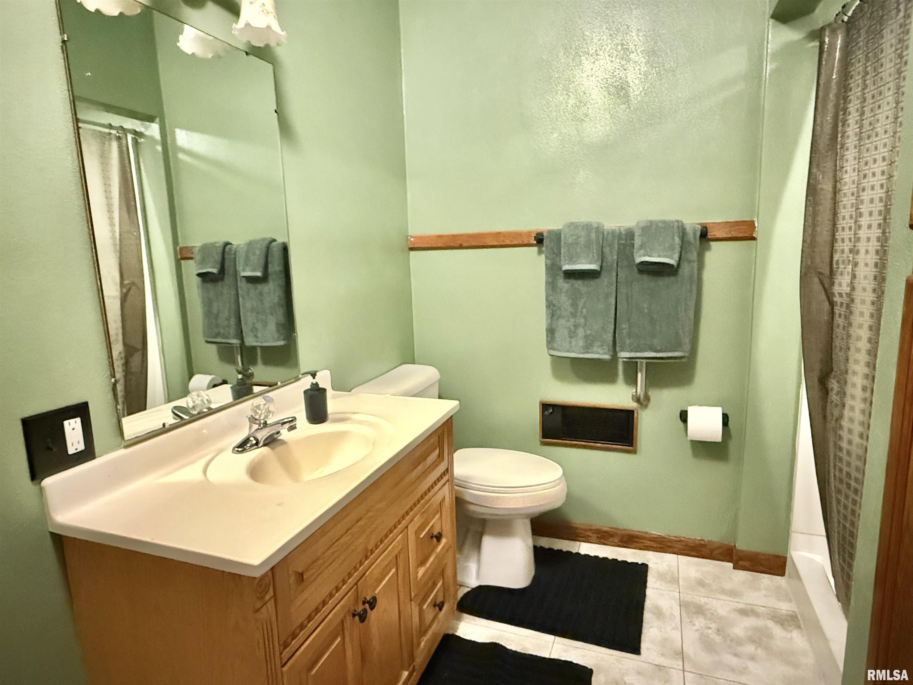 611 South Maple Street Lewistown, IL 61542 - Photo 31 of 59