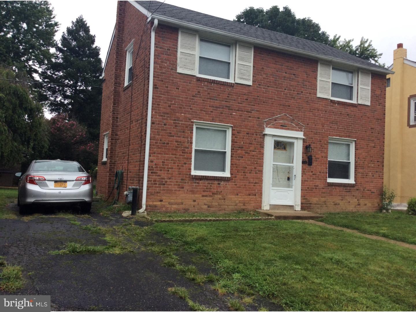 207 East Avon Road Brookhaven, PA 19015 - Photo 3 of 23 Gallery Image 3