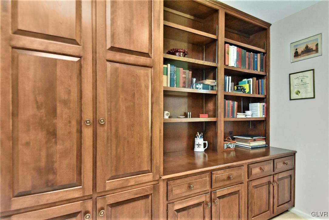 4030 Wedgewood Road Allentown, PA 18104 - Photo 11 of 30 Gallery Image 11